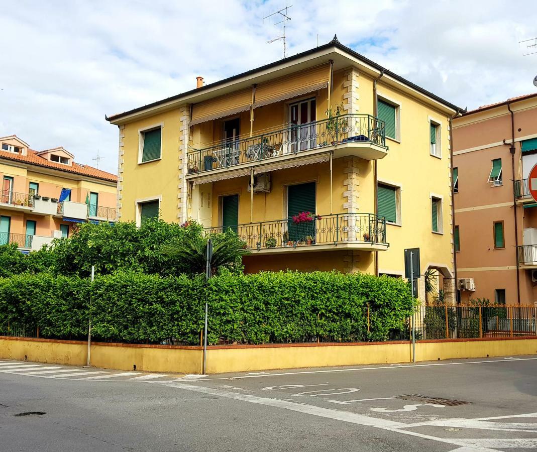 Ca Du Ginetto B & B Borgio Verezzi Exteriör bild